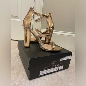 **BRAND NEW Windsor rose gold heels